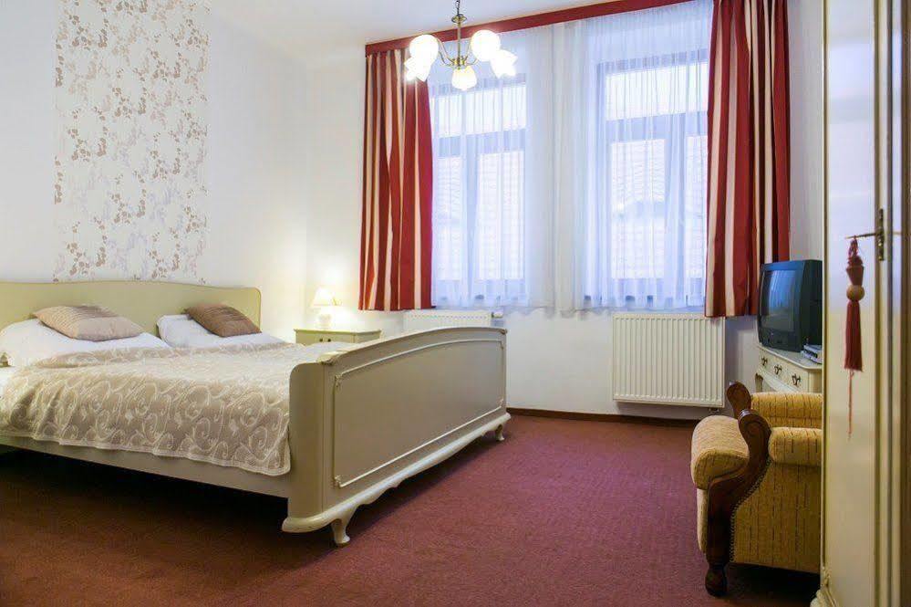 Pension U Tri Sedlaku Ceske Budejovice Exterior photo